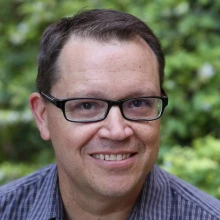 Robert Root headshot